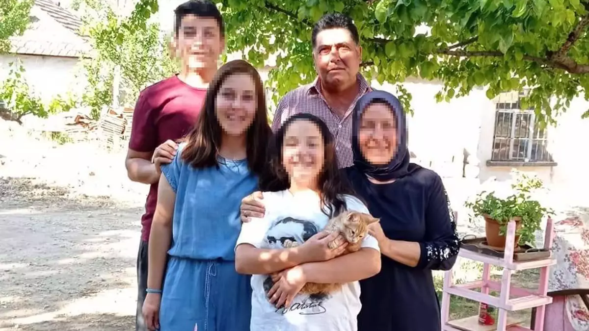 Denizli’nin Güney ilçesinde Ayşe K. (42), aralarında kavgada kendilerini ayırmaya