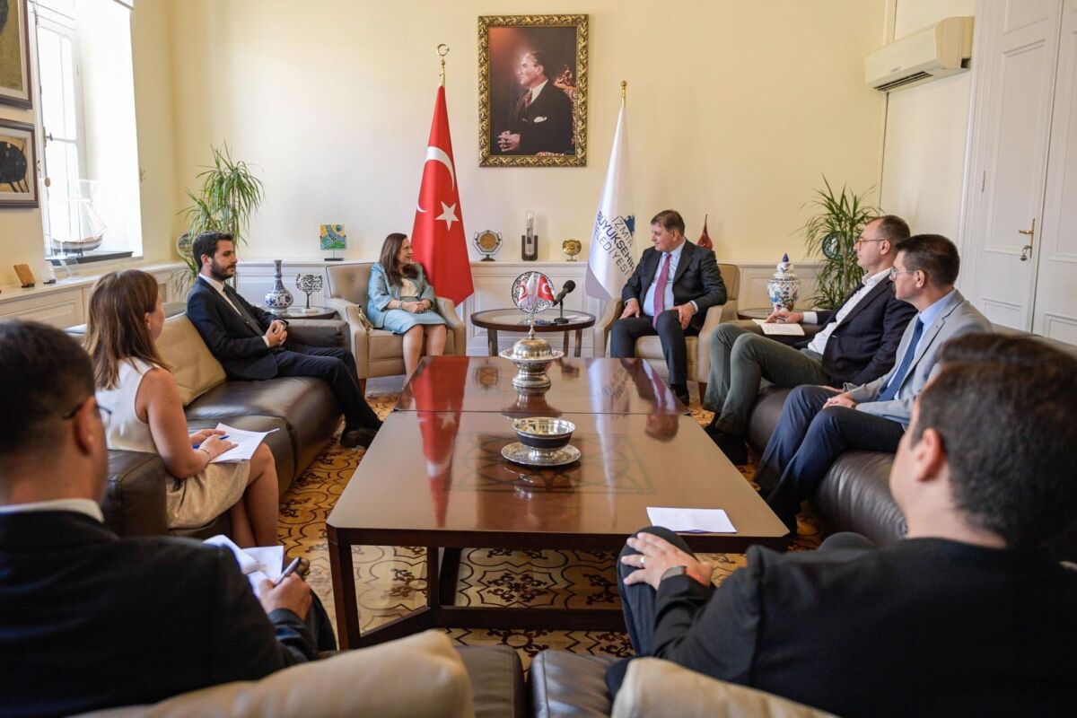 İzmir Büyükşehir Belediye Başkanı Dr. Cemil Tugay, Kuzey Kıbrıs Türk