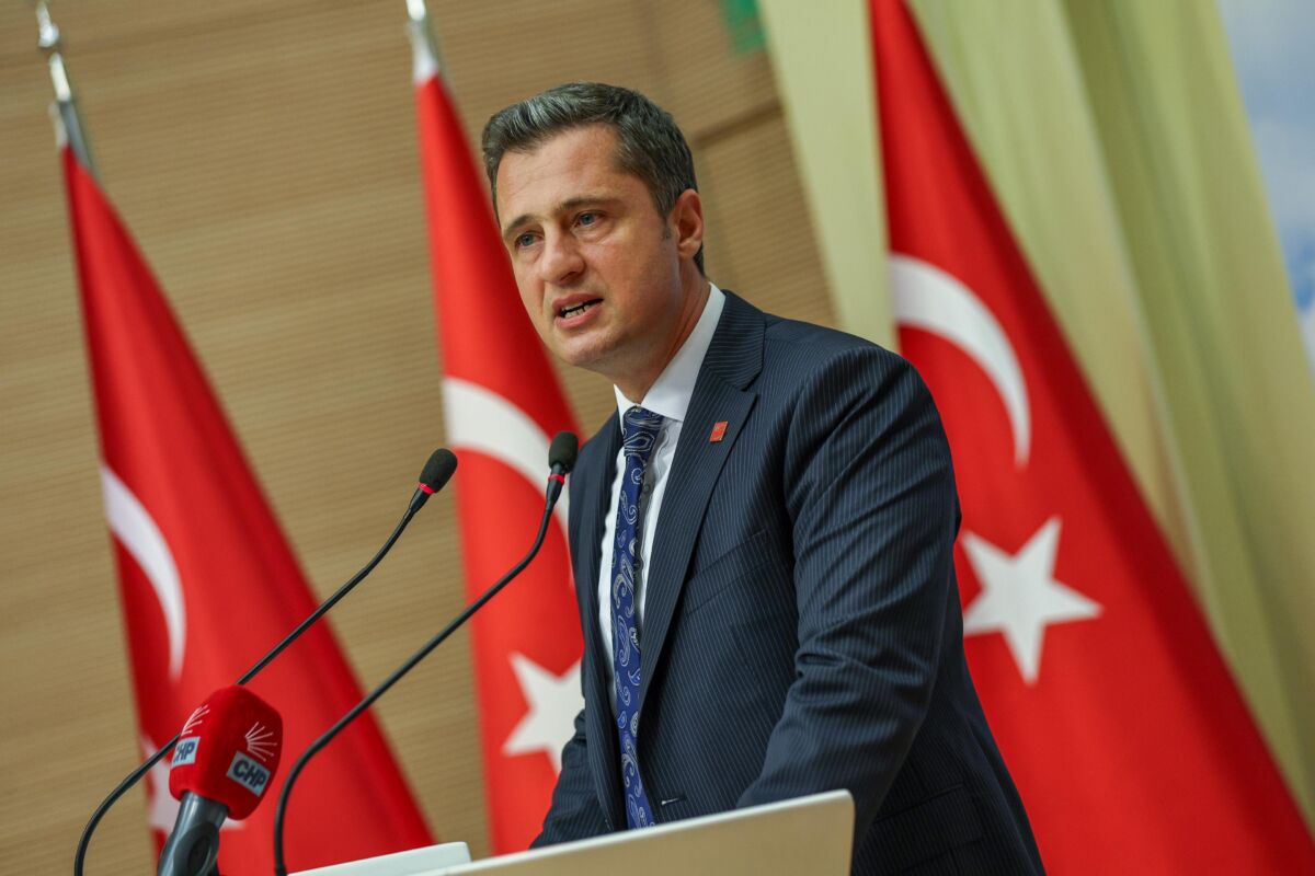 CHP Parti Sözcüsü Genel Başkan Yardımcısı ve İzmir Milletvekili Deniz