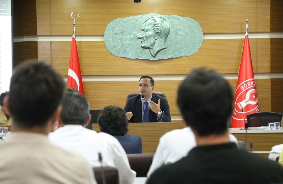 Bornova Belediye Başkanı Ömer Eşki, daha güçlü bir Bornova kurma