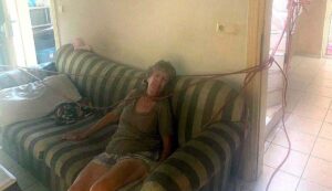 Muğla’da, eşi Melek Başkan’ı (71) boynundan ve ayaklarından iple bağlayıp