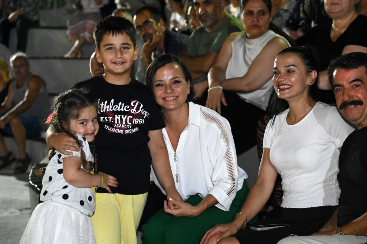 Karabağlar Belediyesi, Yeşilyurt Karafatma Parkı içinde bulunan sosyal tesisleri yenileyerek