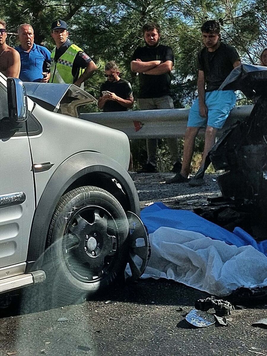 İzmir’in Menderes ilçesinde meydana gelen zincirleme kazada, motosiklet sürücüsü Emre