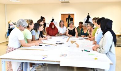 İzmirli kadınlar Mor Makas projesiyle öğrenerek özgürleşecek