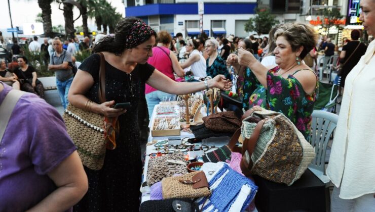 Karşıyaka’da gece pazarına yoğun ilgi; Vatandaş da üreten kadınlar da mutlu