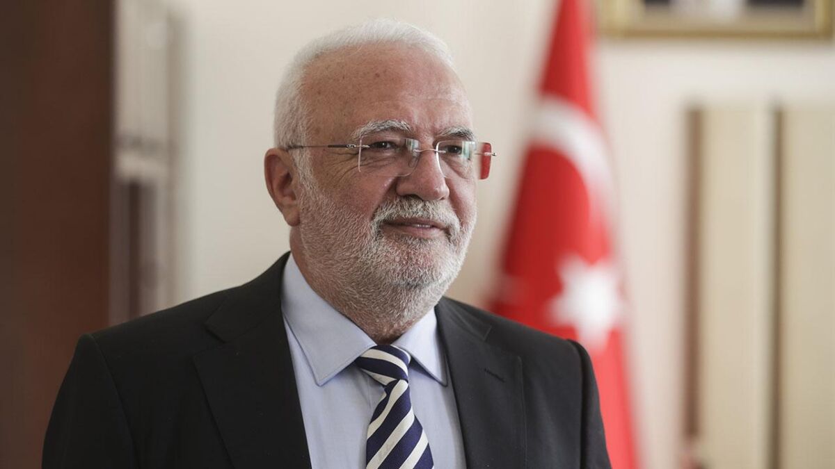 CNN Türk yayınında konuşan AK Parti Genel Başkan Vekili Mustafa