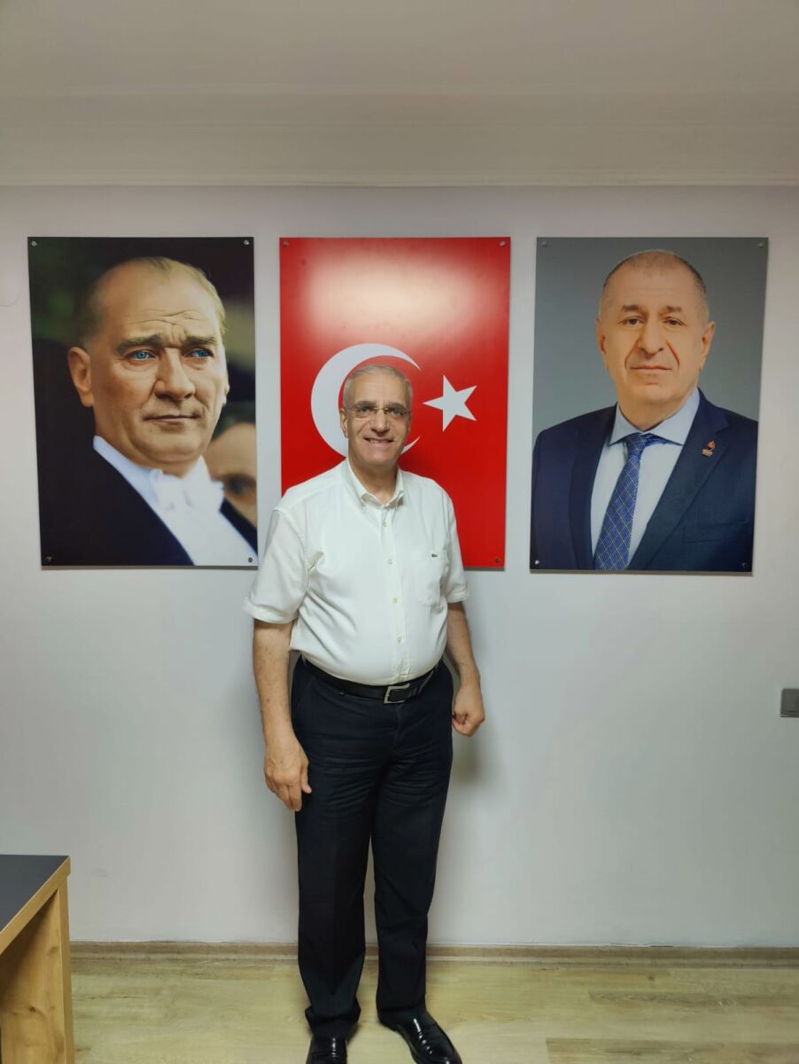 İzmir’deki elektrik akımı faciasına Zafer Partisi’nden sert tepki: ‘Kaza değil cinayet; sebebi liyakatsizlik ve denetimsizlik’ Zafer Partisi İzmir İl Başkanı Naşit Birgüvi, 12 Temmuz 2024