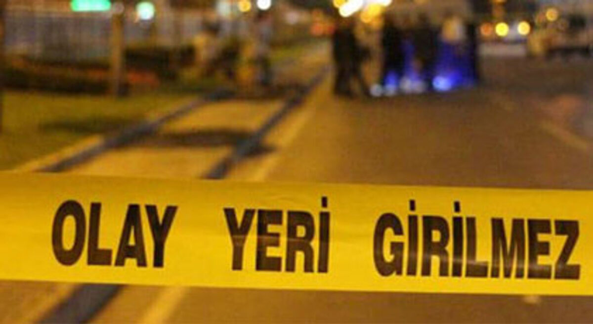 Muğla’nın Bodrum ilçesinde, annesi Figen Bezmez’in (47) boğazını keserek öldüren