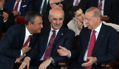Cumhurbaşkanı Erdoğan, Özel ve Bahçeli Kıbrıs’ta öğlen yemeğinde biraraya geldi