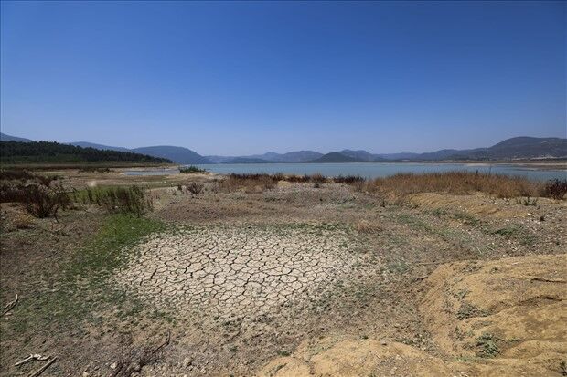 İzmir’de susuzluk tehlikesi: Tahtalı Barajı alarm veriyor