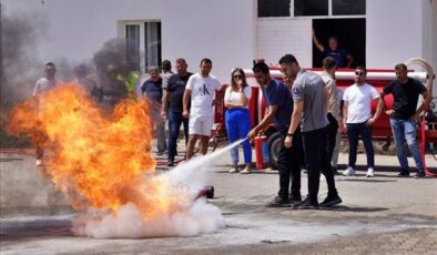 İzmir’in köyleri itfaiye üssü oluyor: 900 orman köylüsü ve muhtarlara yangına ilk müdahale eğitimi