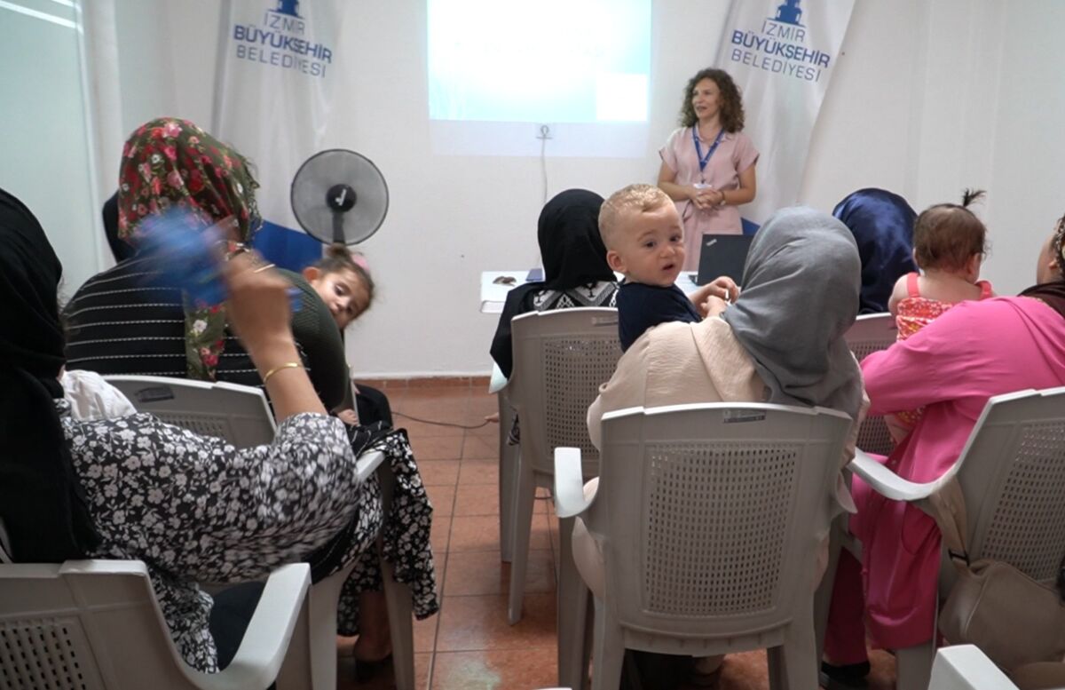 İzmir Büyükşehir Belediyesi’nin sosyal belediyecilik ilkesi gereği dezavantajlı mahallelerde açtığı
