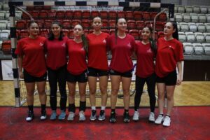İzmir Büyükşehir Belediyesi Spor Kulübü, Hentbol Kadınlar Süper Ligi’nde tek