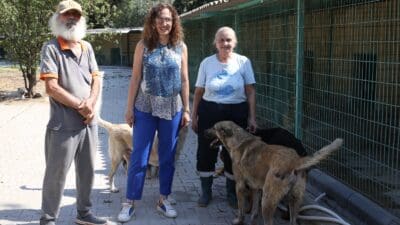 Karşıyaka Belediyesi, yangın felaketi nedeniyle tahliye edilen Celal Üner Hayvan