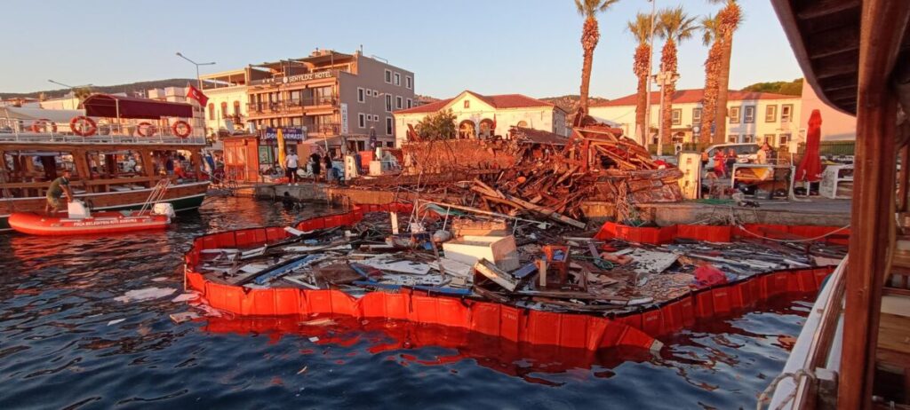 Baba yadigarı gezi teknesi, mahkeme sonucunu beklerken battı