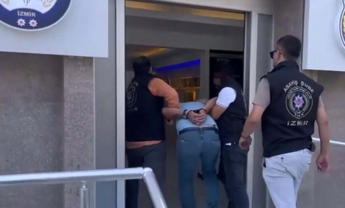ZMİR’in Karşıyaka ilçesinde, arkadaşı Osman Şahin’i (45) evinde tüfekle öldüren