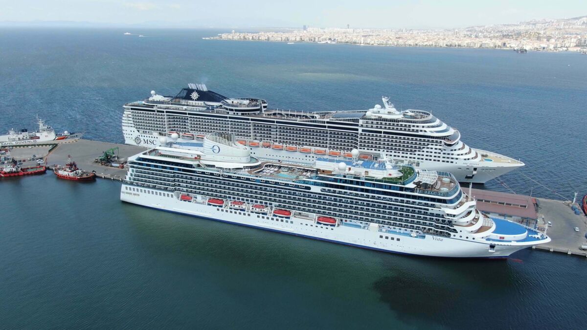 İzmir, 2024 yılının ilk 7 ayında 913 bin 699 yabancı