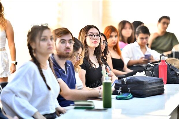 İzmir Büyükşehir Belediyesi’nin öncülüğünde düzenlenen “Uluslararası Yaz Üniversitesi” projesi kapsamında