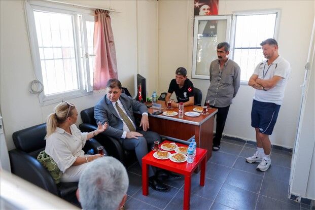 İzmir Büyükşehir Belediye Başkanı Dr. Cemil Tugay, Konak Damlacık’ta bulunan