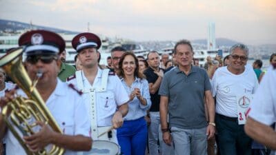Karşıyaka Belediyesi tarafından ‘Avrupa Hareketlilik Haftası’ kapsamında düzenlenen yürüyüş ile