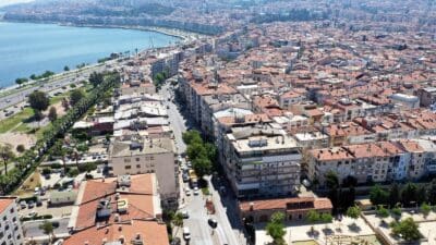 İzmir Büyükşehir Belediyesi, yarından itibaren (24 Eylül) Mithatpaşa Caddesi boyunca