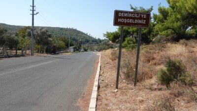 İzmir Büyükşehir Belediyesi’nin ilçelerde başlattığı yatırım seferberliği sürüyor, Son olarak