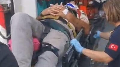 İzmir’in Çeşme ilçesinde, balık tutmak için Sakızlı Koyu’na giden ve