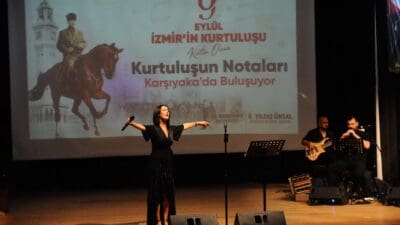 Karşıyaka Belediyesi, İzmir’in düşman işgalinden kurtuluşunun 102’nci yıl dönümünü muhteşem