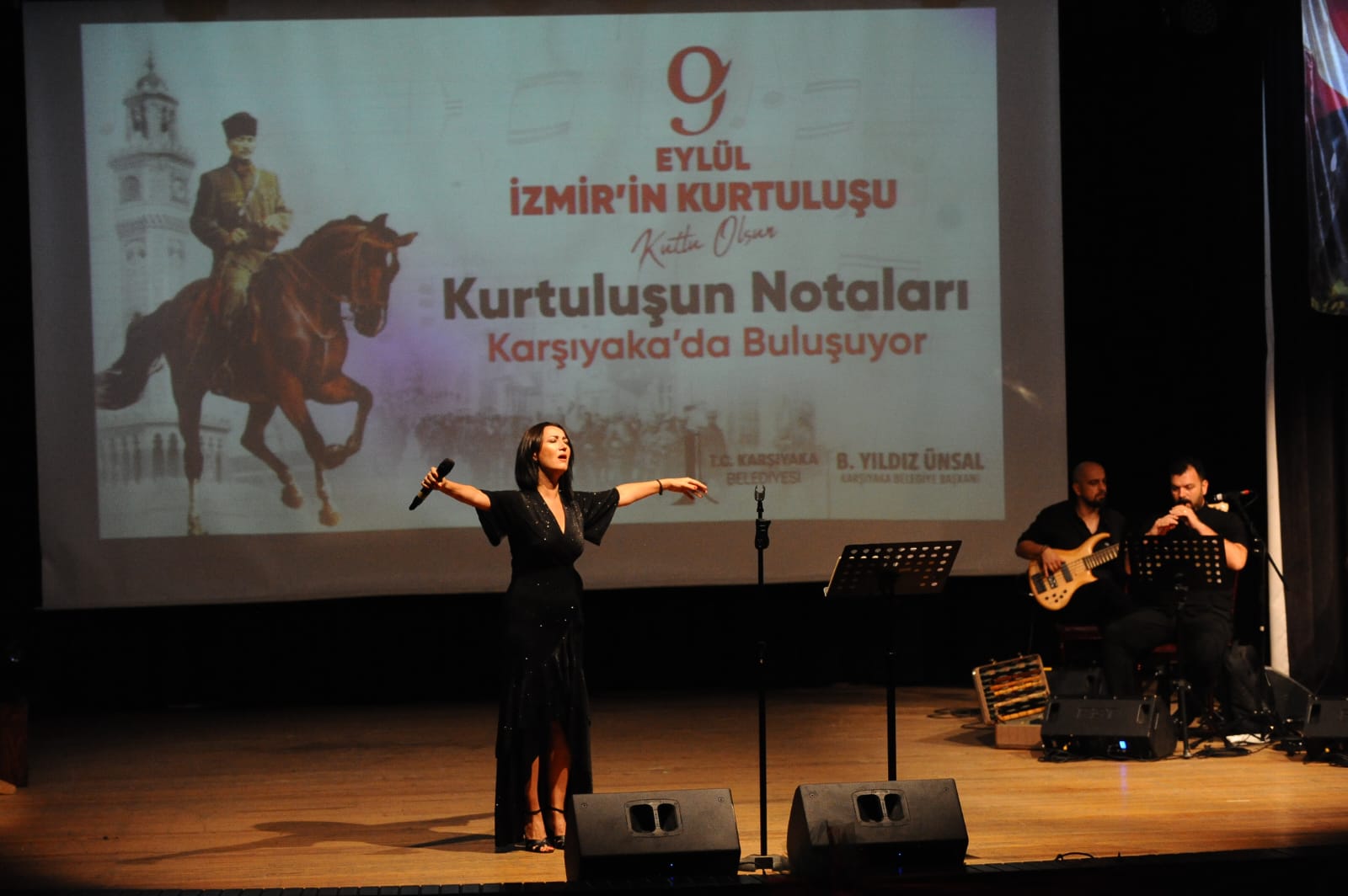 Karşıyaka Belediyesi, İzmir’in düşman işgalinden kurtuluşunun 102’nci yıl dönümünü muhteşem