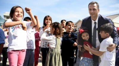 Bornova Belediyesi, yaz tatilinin sona ermesiyle birlikte Çocuk Oyun ve