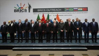 Türkiye’nin Batı merkezli ekonomik işbirliklerine alternatif olarak görülen BRICS’e tam