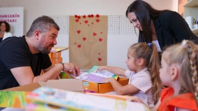 Buca Belediye Başkanı Görkem Duman, Betontaş Çınar Anaokulu’nu ziyaret ederek,