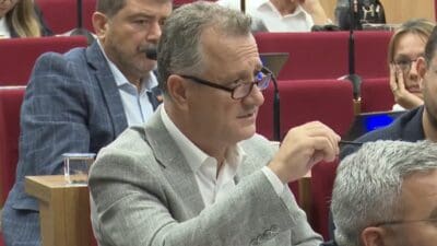 İzmir Büyükşehir Belediye Meclis Üyesi Özgür Kaner’in Belediye Meclisi’nde verdiği