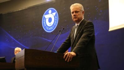 İzmir Ticaret Odası (İZTO) Yönetim Kurulu Başkanı Mahmut Özgener, erken