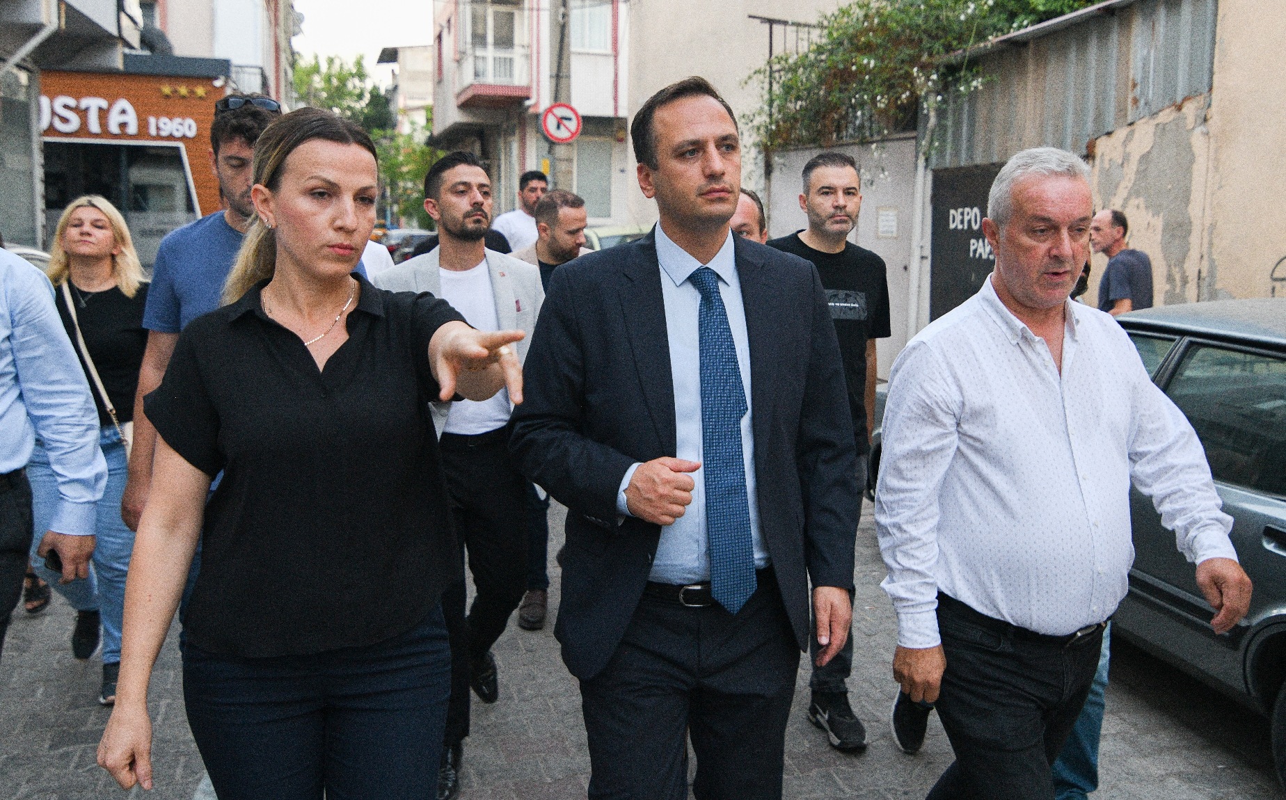 Bornova Belediyesi, Rafetpaşa Mahallesi’nde bulunan 5066 Sokak’ın yaklaşık 50 metrelik