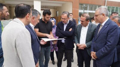 Önceki dönem Gençlik ve Spor Bakanı,  İzmir Milletvekili Dr. Mehmet