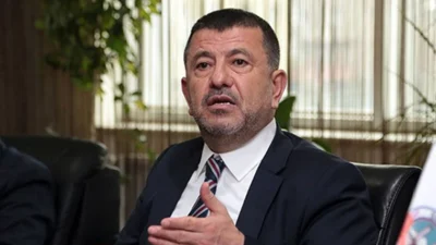 CHP Malatya Milletvekili Veli Ağbaba, İzmir Büyükşehir Belediyesi'ndeki atama iddialarına
