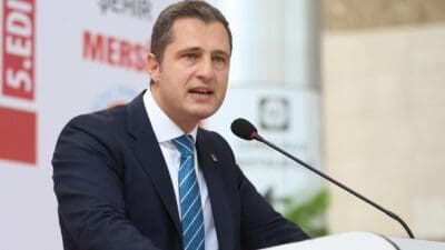 CHP Parti Sözcüsü Deniz Yücel, Interfresh Eurasia Fuarı'nda yaptığı konuşmada