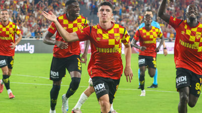 Süper Lig'e geri dönen Göztepe, ligin 6. haftasında Kayserispor'u 3-0