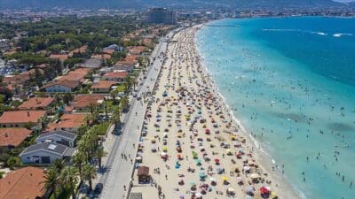 Çeşme Belediyesi, mülkiyetinde bulunan büyük bir arsayı 201 milyon 500