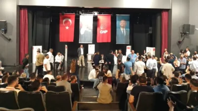 Demokrat Gündem- CHP İzmir İl Gençlik Kolları Kongresi’nde, Karşıyaka ve