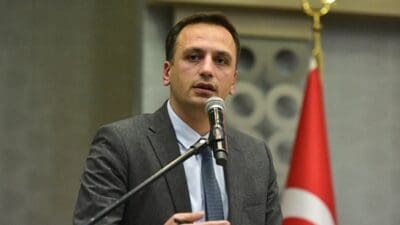 Demokrat Gündem- Bornova Belediye Başkanı Ömer Eşki, kent lokantaları üzerinden