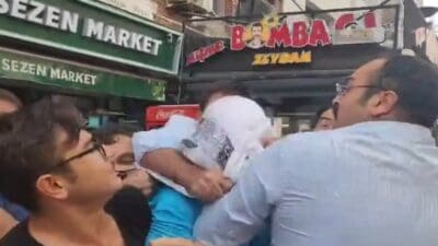 USS Wasp'ın İzmir Limanı'na Gelişi Protesto Edildi, TGB Üyelerinden Çarpıcı