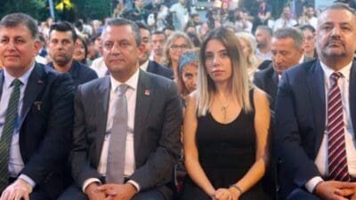 Demokrat Gündem- Cumhurbaşkanı Recep Tayyip Erdoğan’ın, CHP lideri Özgür Özel’in