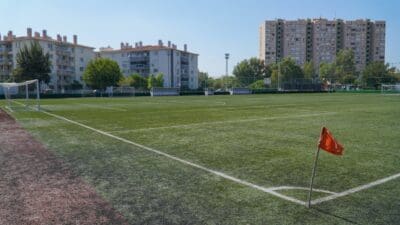 Karşıyaka Belediyesi, İzmir Amatör Spor Kulüpleri Federasyonu’nun resmi maçlarına ev