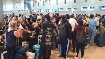 Yemen’deki İran destekli Husiler, İsrail'in Ben Gurion Havalimanı'nı balistik füze