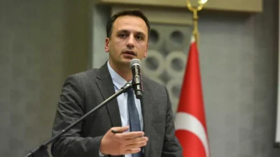 İzmir Büyükşehir Belediyesi Eylül ayı meclis toplantısında AK Parti Grup