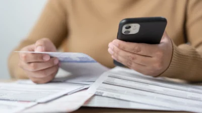 GSM operatörlerinin tarifelere yaptığı fahiş zamlar, vatandaşın tepkisini çekti. Faturaların