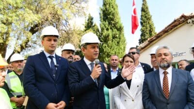 Bornova Belediyesi’nin 5 aylık süreçte yapımını tamamladığı yatırımların açılışını, yeni