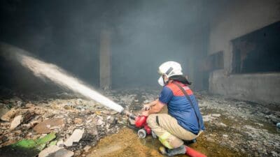 İzmir Büyükşehir Belediyesi İtfaiye personeli, son 20 yılın en zorlu